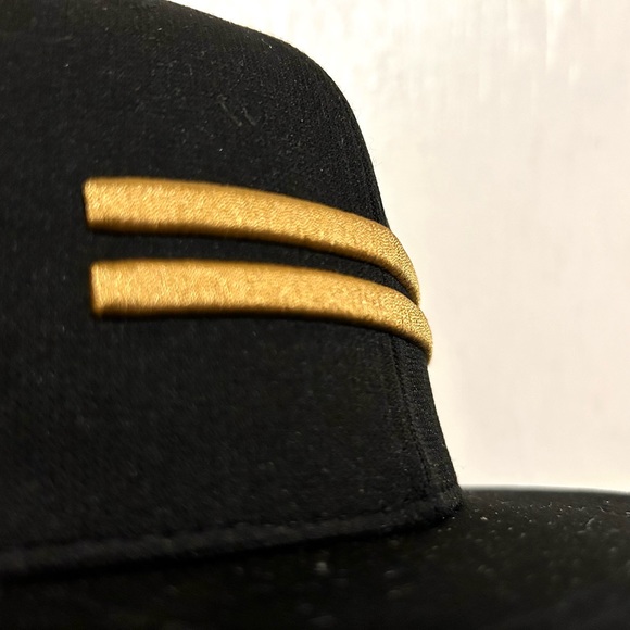 NWT OFFICIAL WARSTRIPE NATION LIGHTWEIGHT FITTED STRETCH SZ L/XL - Picture 6 of 9